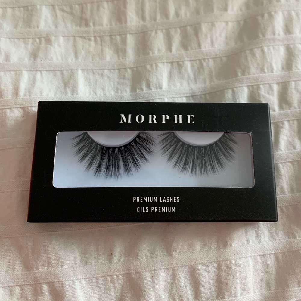 Morphe Sophisticated Lashes